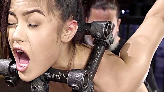 Anal seduction in rough scenes of BDSM for the petite brunette