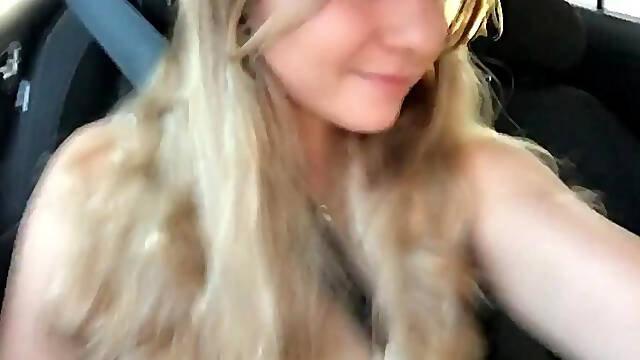 Beautiful teen massage pussy in car