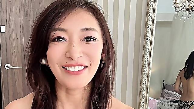 Naughty Asian milf Julia solo masturbation close up