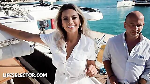 Stunning Shalina Devine and May Thai - babe xxx - Life Selector