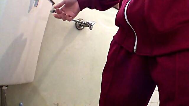 Amateur couple copulation on hidden cam