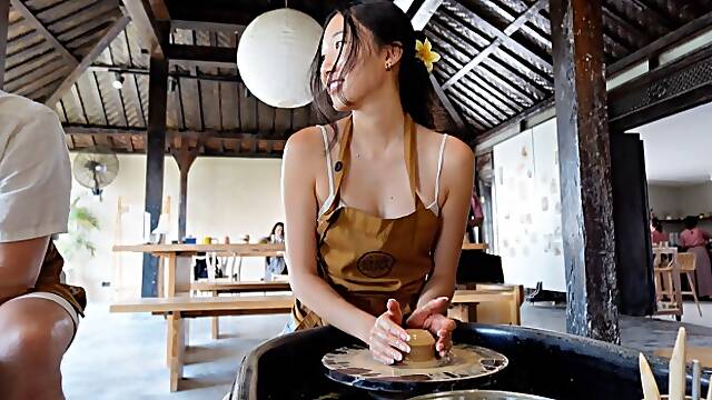 A DAY IN BALI - LUNAS JOURNEY (EPISODE 42)