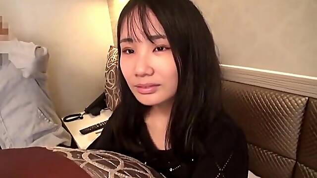 A Cuckold Intrudes Into A Couples Affair! The Rut Is Solved By Cuckolding! In Response To The Husbands Request, I Made Him Ejaculate A Large Amount Deep Into My Vagina In Front Of Me [uncensored]