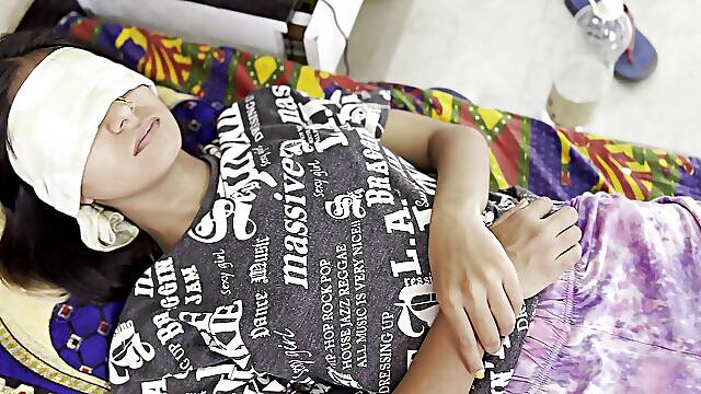 MY GIRLFRIEND SHY WHEN I MASSAGE HER BOOBS