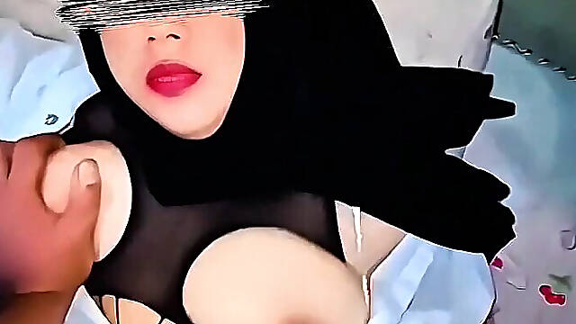 Indonesian Hijab Whore Doing Blowjob and Get Her Pussy Shoved by Asian Dick